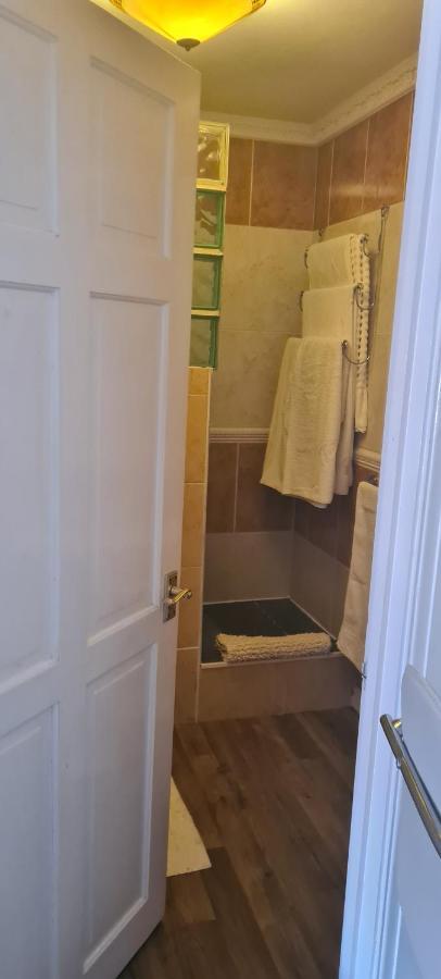 Parc Lodge Guesthouse 布里真德 外观 照片